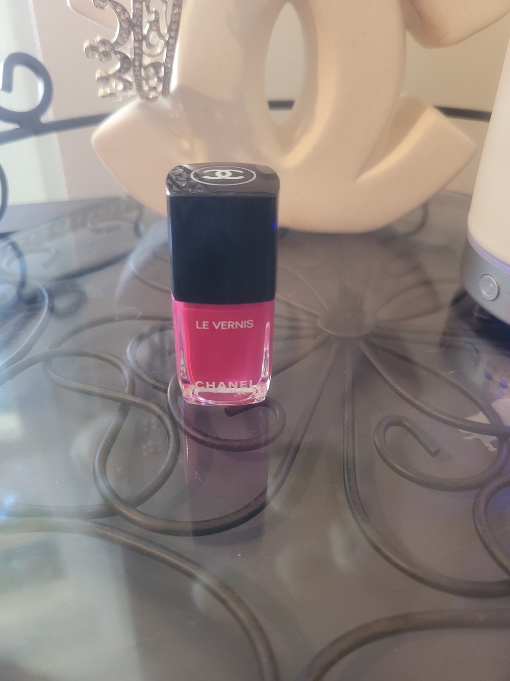 CHANEL Le Vernis Nail Polish in Color=Energy (Pink)